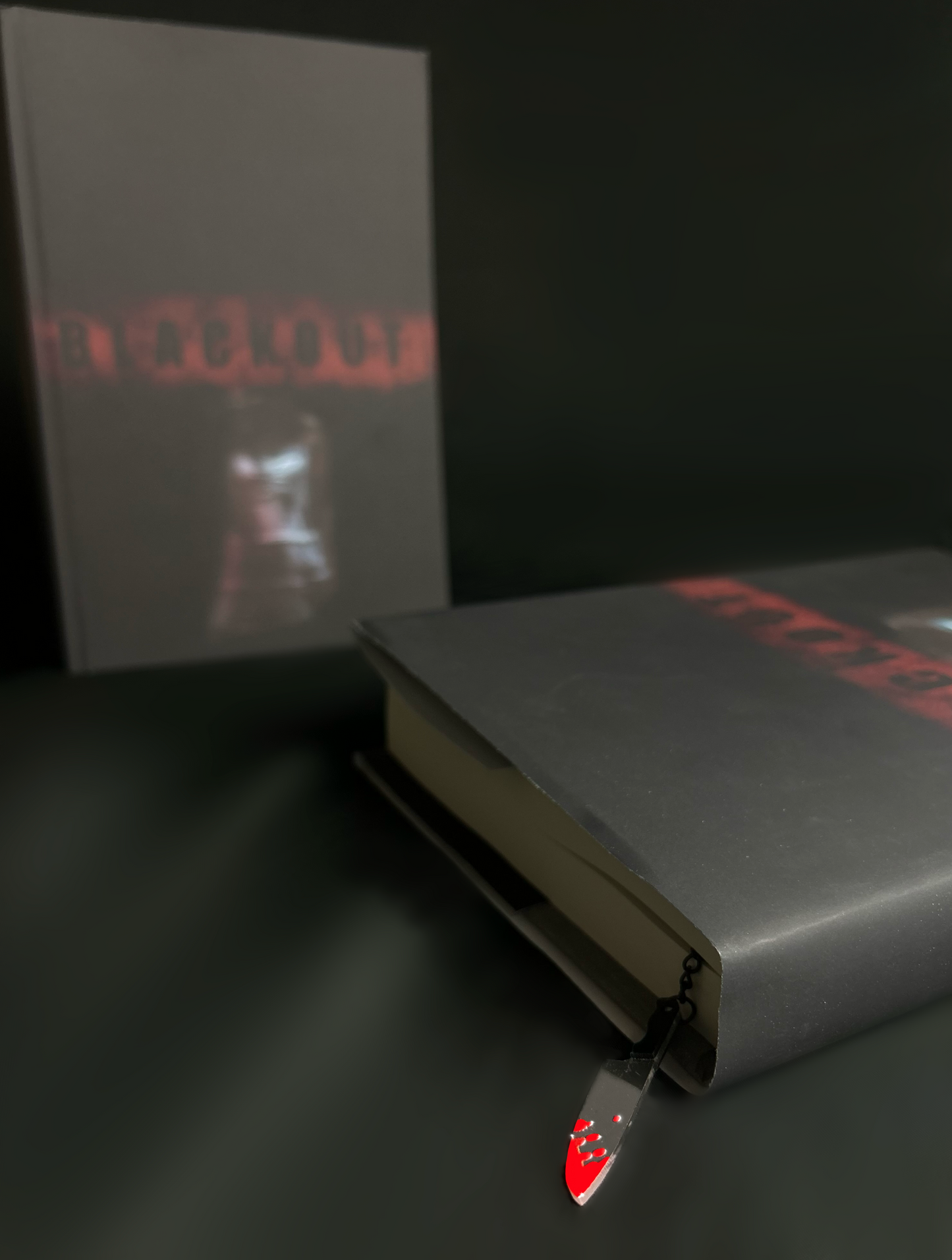 ๐ช Blackout Bloodied Knife Book Charm